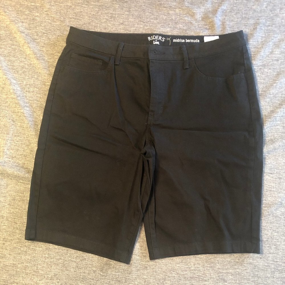 LEE RIDERS - Women’s bermuda shorts - black denim - 16M - NWOT